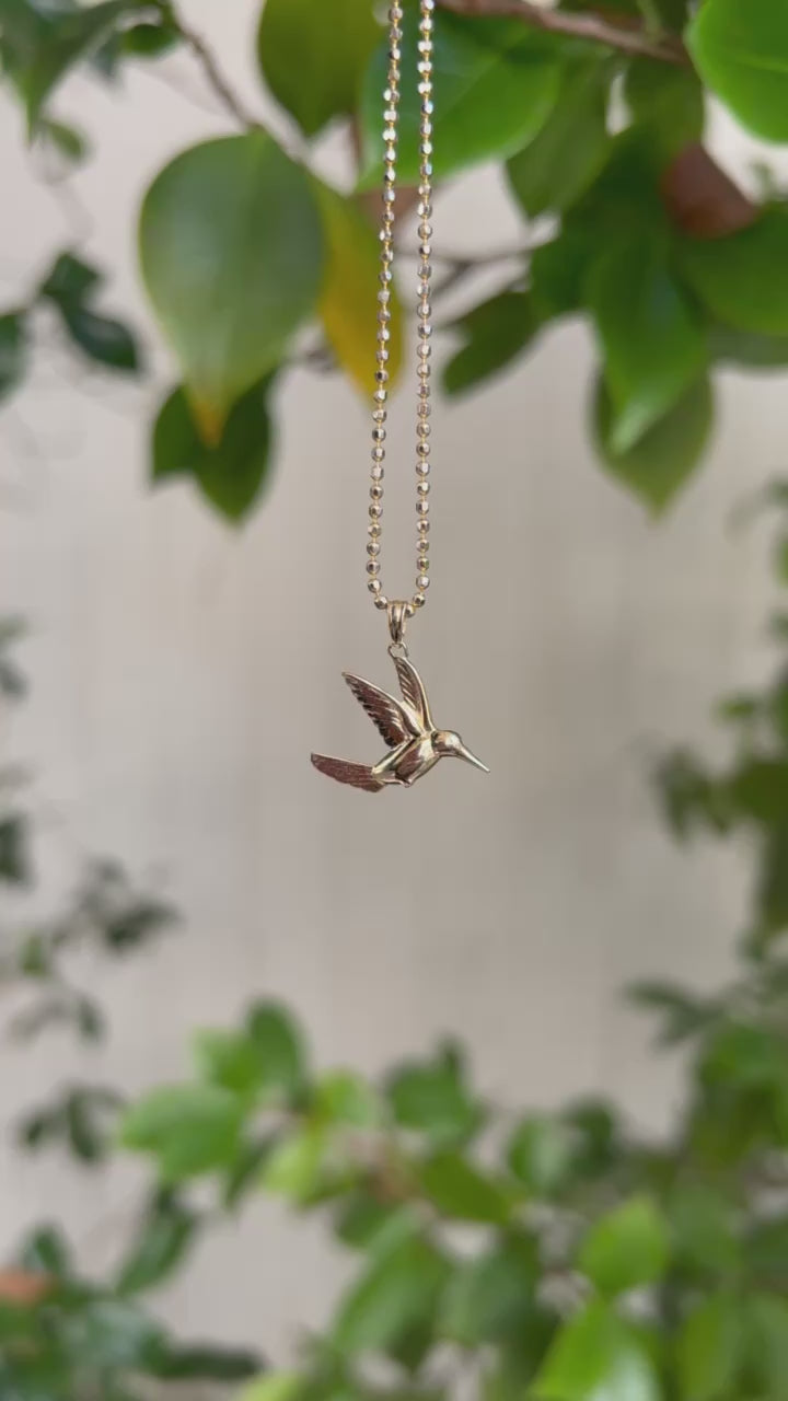 14k Yellow Gold Hummingbird Pendant